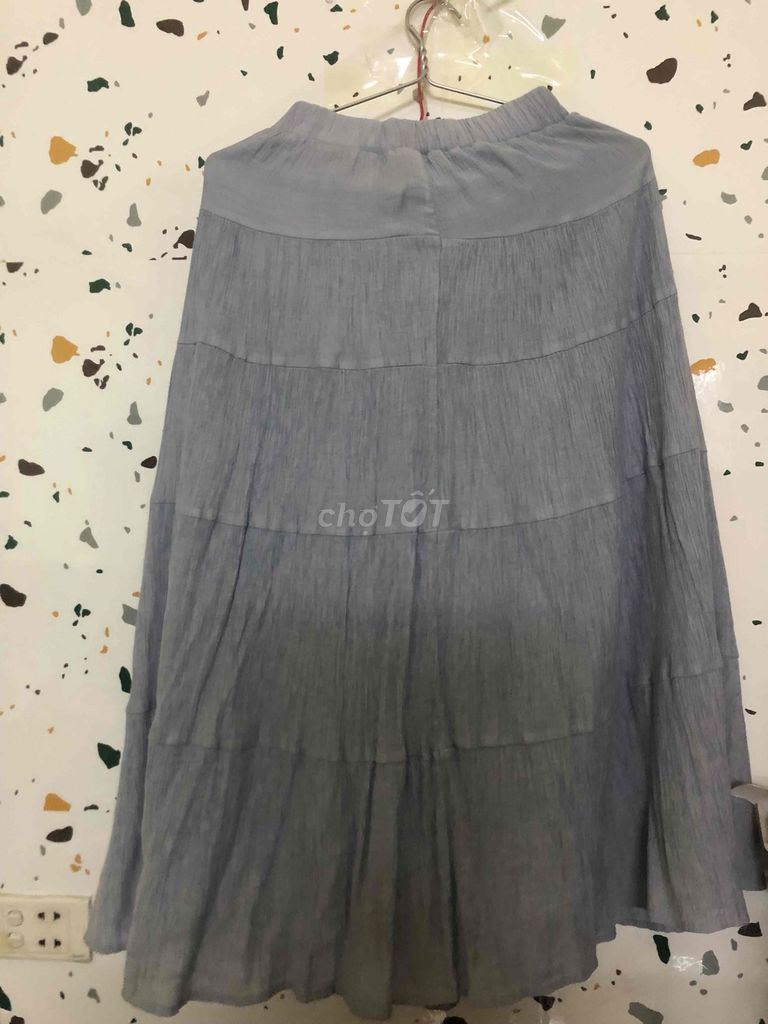Chân váy nữ dáng dài xoè. Mua bán Quần áo tại Quận Nam Từ Liêm Hà Nội được đăng bởi Nga Lê hình 1