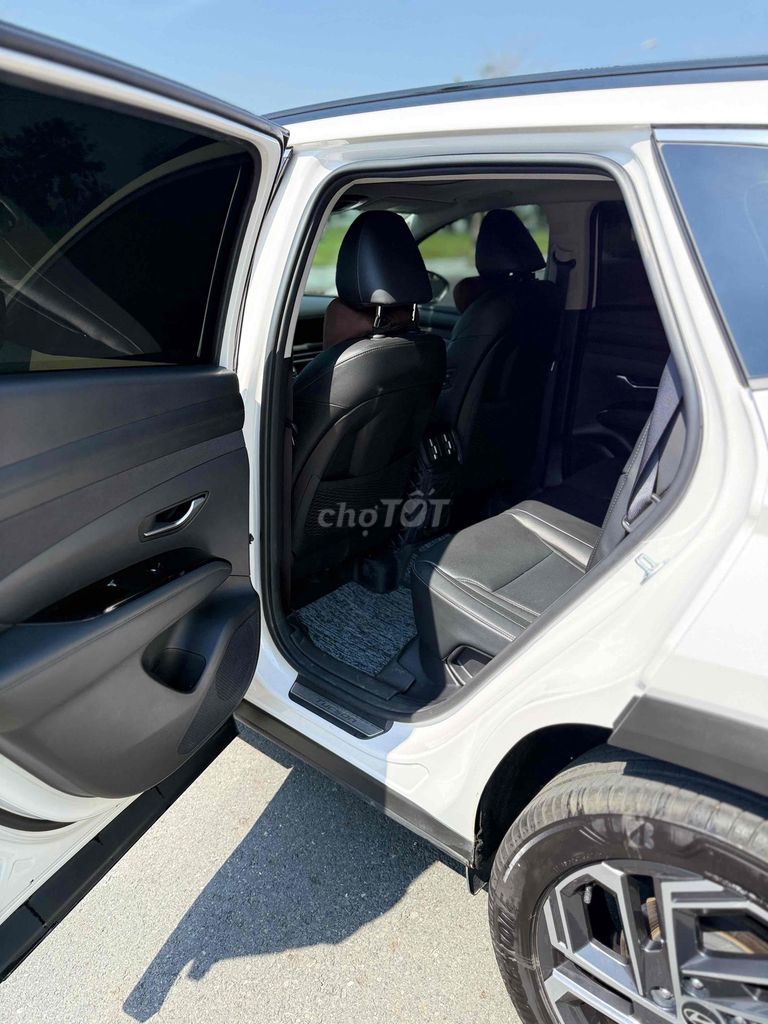 Hyundai Tucson 2025 Trắng 25000 km. Mua bán Ô tô tại Quận Bình Thạnh Tp Hồ Chí Minh được đăng bởi Phi Trần hình 3