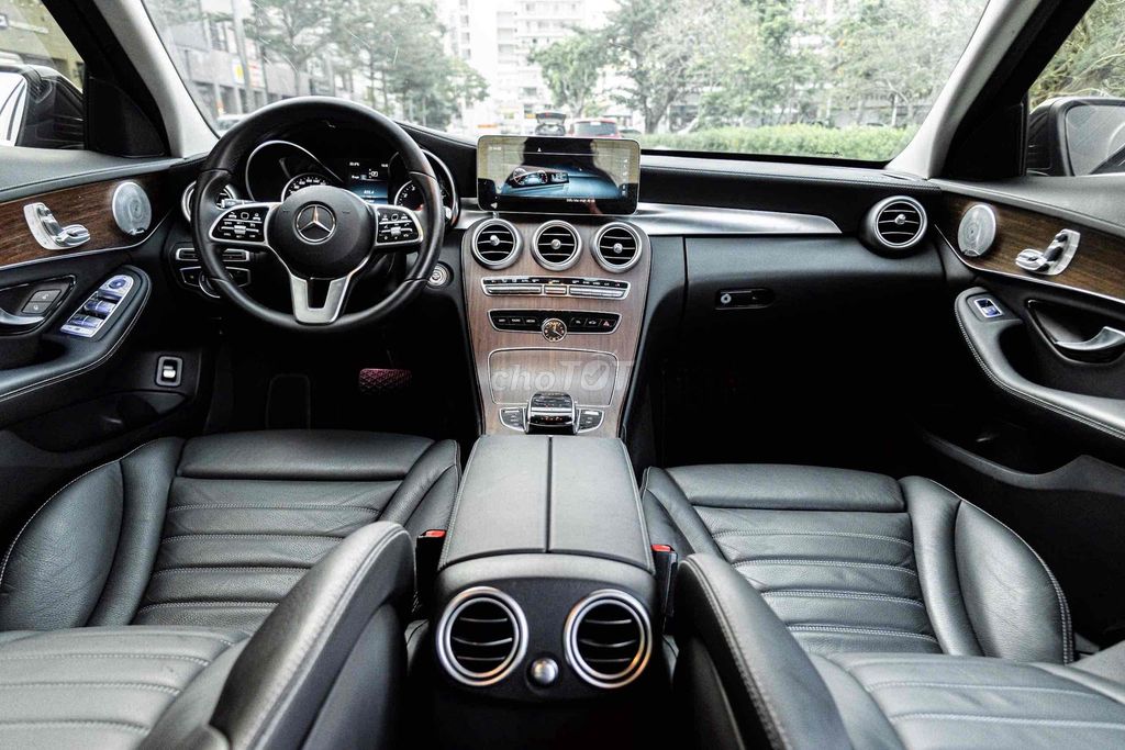 C200 Exclusive model 2022 màu đen siêu đẹp giá tôt. Mua bán Ô tô tại Quận 7 Tp Hồ Chí Minh được đăng bởi Dương Phương hình 11