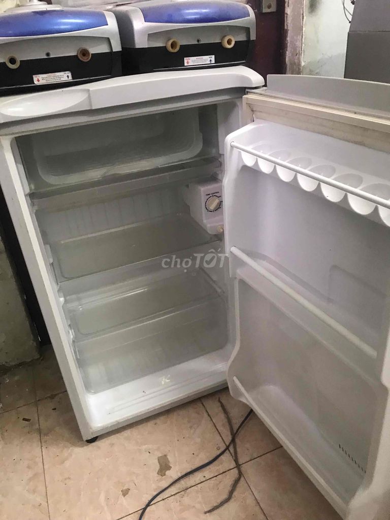 tủ lạnh Sanyo 90L đủ khay kệ có bh