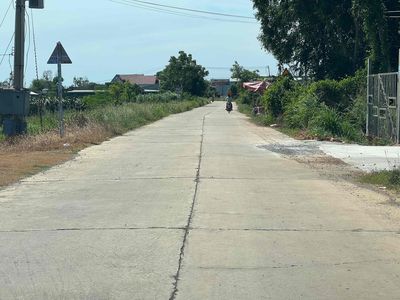 2ha Hàm Minh mặt đường xe conterner vào được. Mua bán đất tại Huyện Hàm Thuận Nam Bình Thuận được đăng bởi vũ
