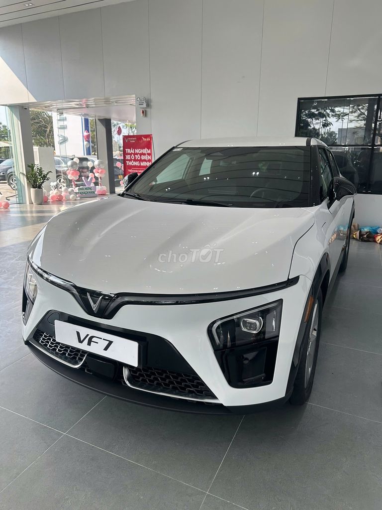 VinFast VF7 2025. Mua bán Ô tô tại Quận Hải Châu Đà Nẵng được đăng bởi Vinfast Đà Nẵng hình 1