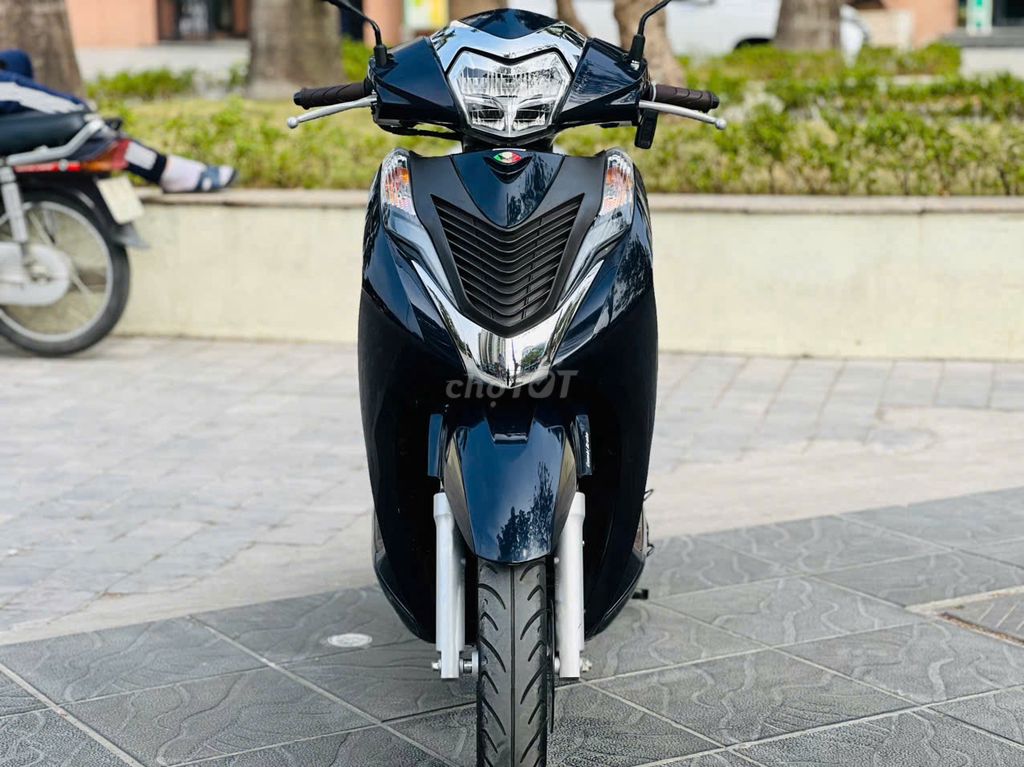 HONDA LEAD 125 XANH TÍM CHÍNH CHỦ BIỂN 29. Mua bán Xe máy tại Quận Nam Từ Liêm Hà Nội được đăng bởi Hải Hùng hình 5