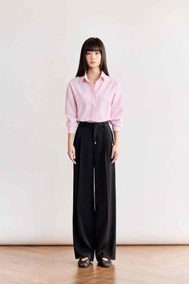 Áo sơ mi Monotalk oversize hồng kẻ trắng. Mua bán Quần áo tại Quận Đống Đa Hà Nội được đăng bởi Quỳnh Anh