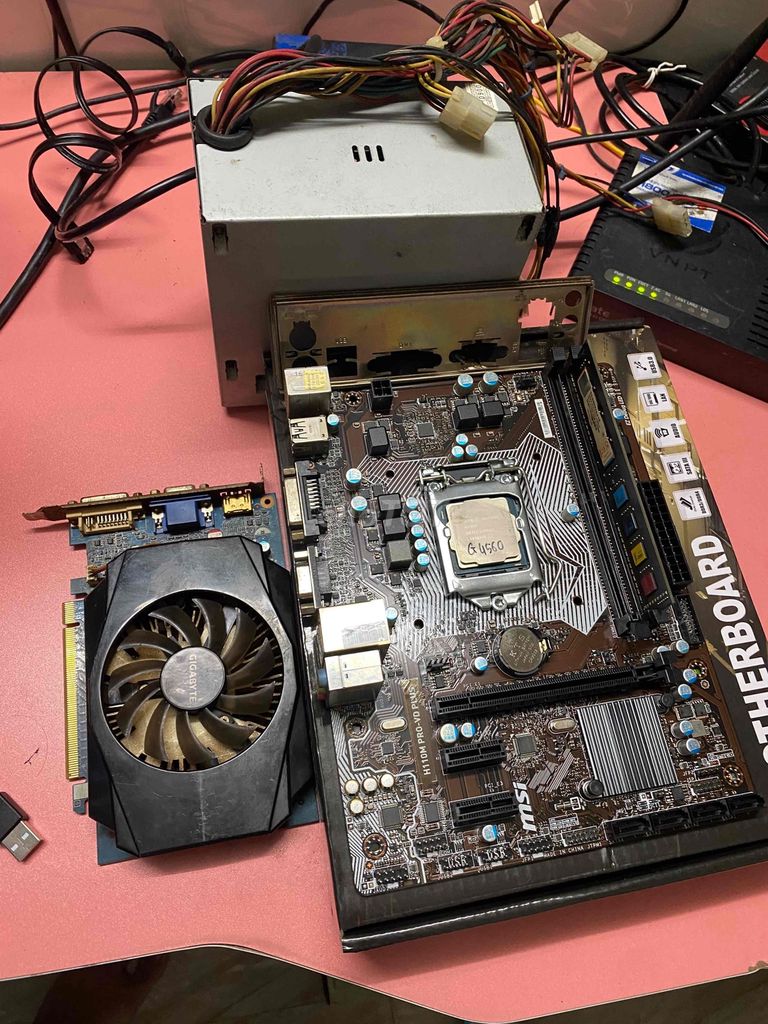 Combo G4560 + H110 + Ram 4G D4 + Nguồn + card cỏ. Mua bán Linh kiện (RAM, Card...) tại Huyện Định Quán Đồng Nai được đăng bởi Tuyết Văn Hậu hình 1