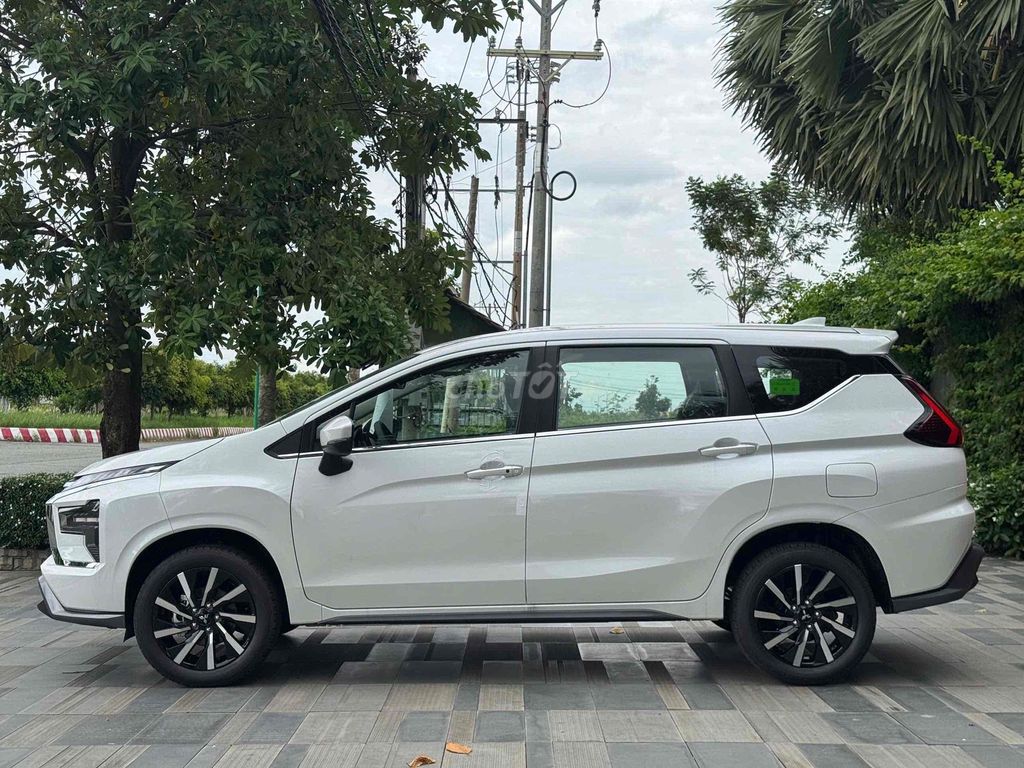 Mitsubishi Xpander скидка 100 млн - в наличии, выгодная цена, быстрая выдача
