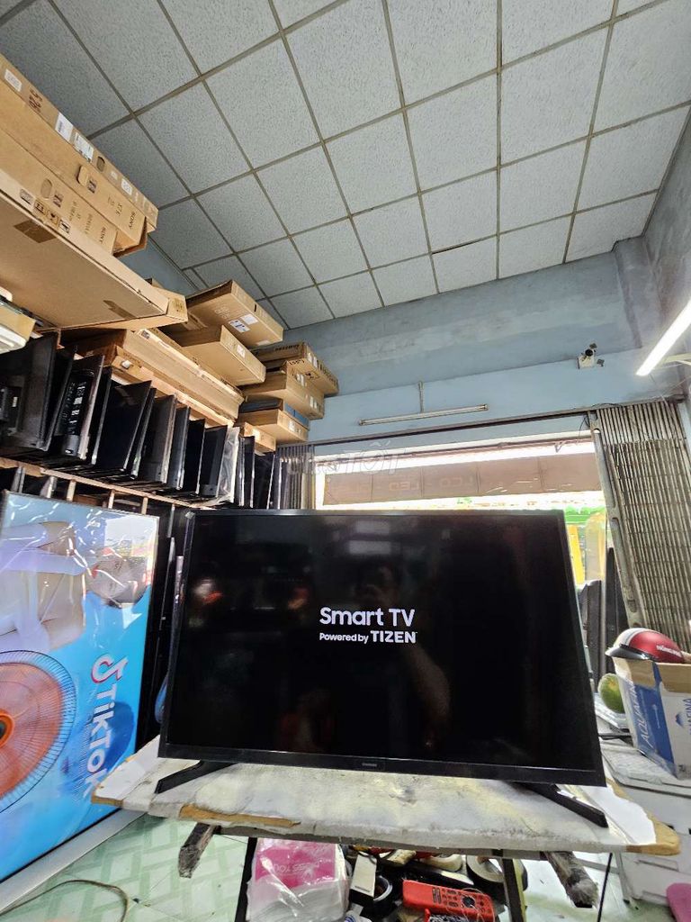Samsung 32 inch HD - 32T4202. Mẫu 2023 - Đẹp 95%. Mua bán Tivi, Âm thanh tại Huyện Hóc Môn Tp Hồ Chí Minh được đăng bởi Chinh Anh hình 1