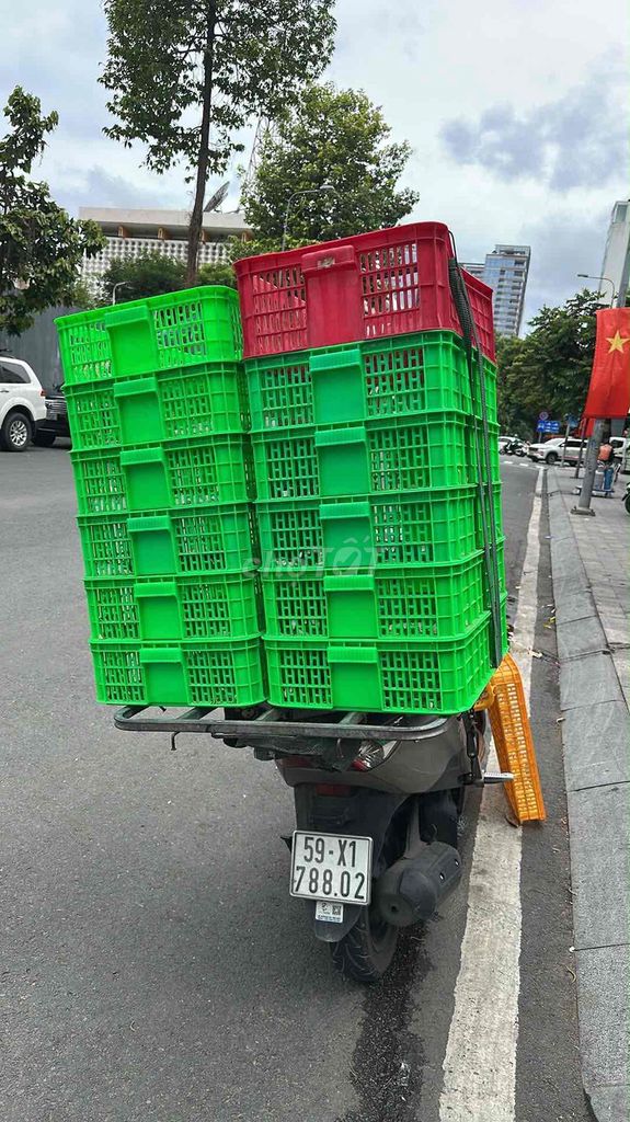 Thùng nhựa đựng đồ Xanh lá, Đỏ bền chắc. Mua bán Dụng cụ nhà bếp tại Quận 1 Tp Hồ Chí Minh được đăng bởi Tên chưa cung cấp hình 1