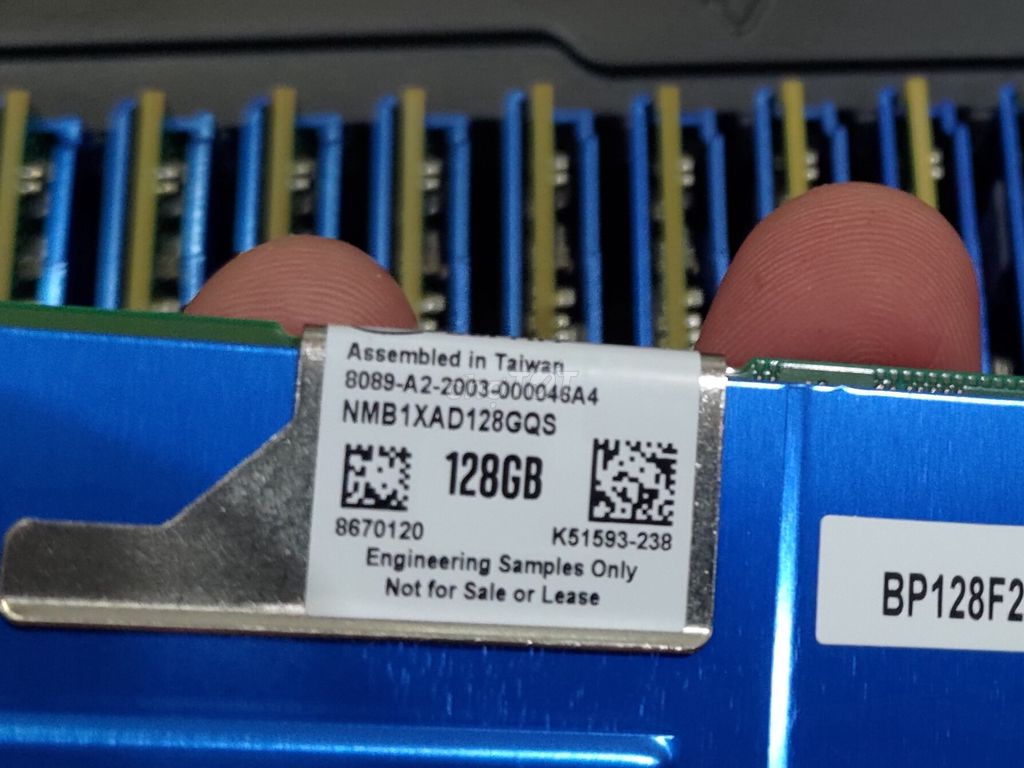 Ram sever : Intel 128G Optane PMem 200, 3200MT/s