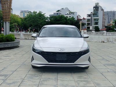 Hyundai Elantra 1.6AT tiêu chuẩn – Sản xuất 2022. Mua bán Ô tô tại Quận 11 Tp Hồ Chí Minh được đăng bởi HOÀNG HÀ