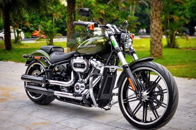 THANH MOTOR Cần Bán Harley Davidson Breakout 2022. Mua bán Xe máy tại Quận Hoàng Mai Hà Nội được đăng bởi Lê Chí Thanh