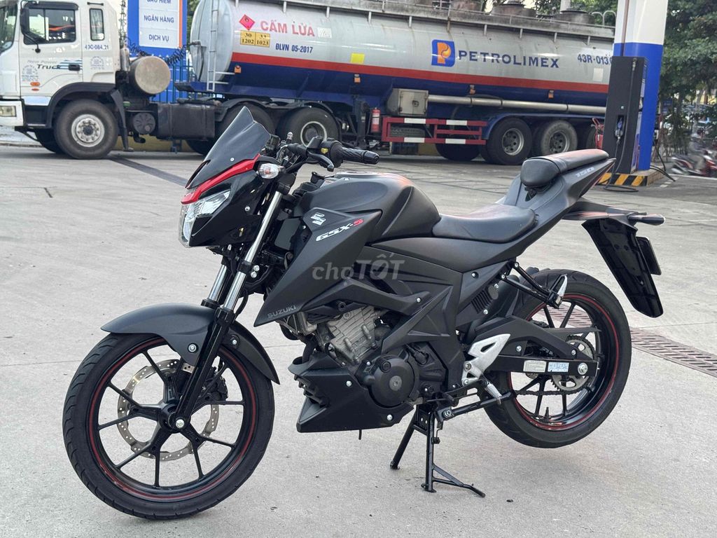 Suzuki GSX 150 dk 2018 . xe siêu cọp .. Mua bán Xe máy tại Quận Cẩm Lệ Đà Nẵng được đăng bởi 153 Đường 2 tháng 9 Hoà cường Tp Đà Nẵng  hình 4