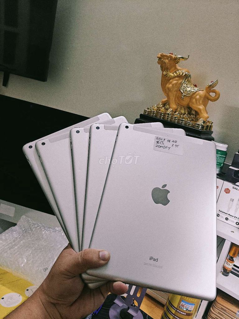 iPad Gen 7 128GB Bạc 4G nguyên zin. Mua bán Máy tính bảng tại Quận Tân Bình Tp Hồ Chí Minh được đăng bởi TÁO BI STORE CHUYÊN IPAD ZIN CHẤT hình 1