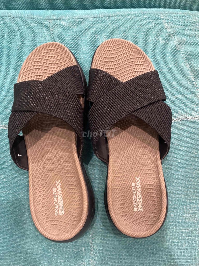 Dép Skechers GOwalk Max Nữ. Mua bán Giày dép tại Quận 12 Tp Hồ Chí Minh được đăng bởi MTLuxury hình 1