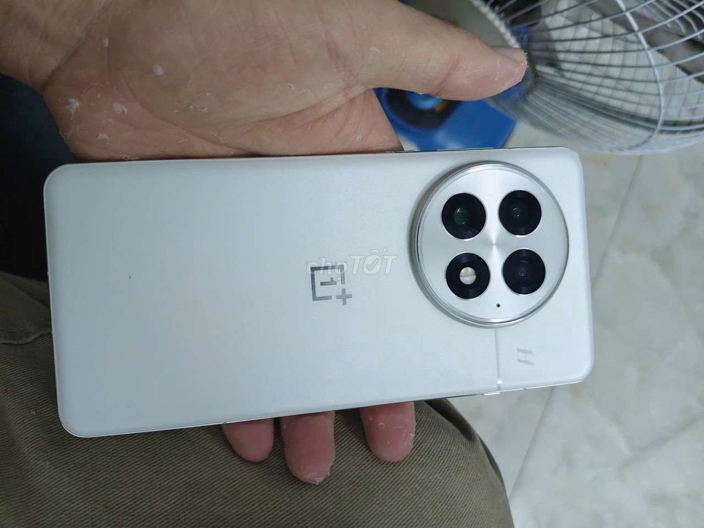 OnePlus 13 256GB cần gl xuống. Mua bán Điện thoại tại Quận Bình Tân Tp Hồ Chí Minh được đăng bởi Lê Thanh Bình hình 1