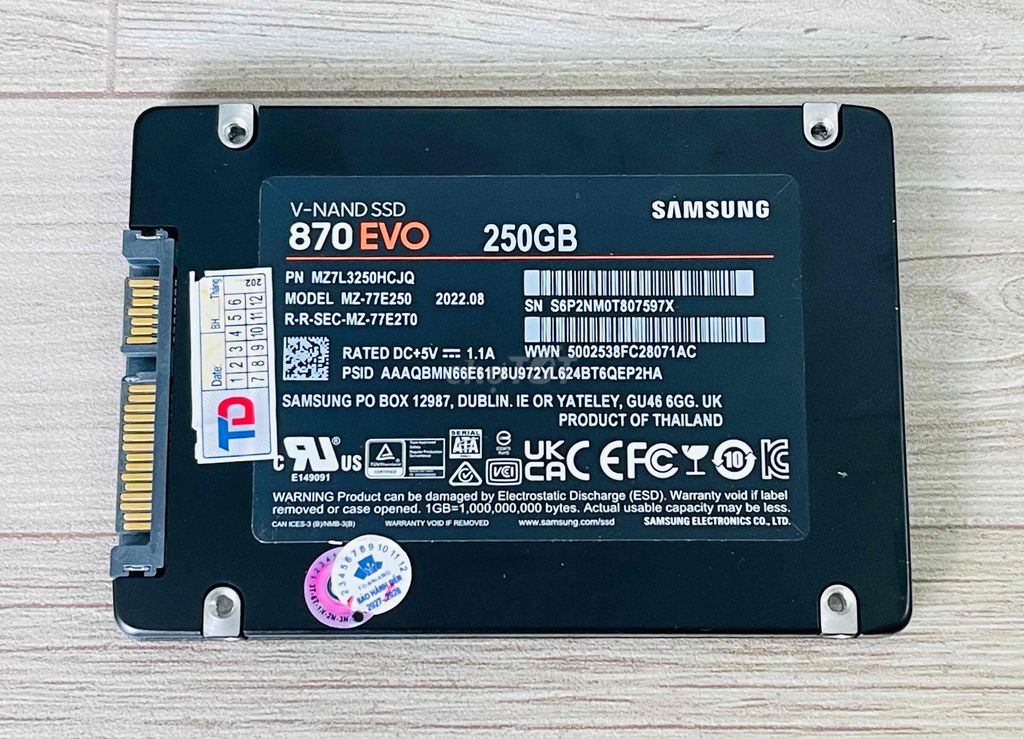 Ổ cứng SSD Samsung 870evo 250G bh 2028