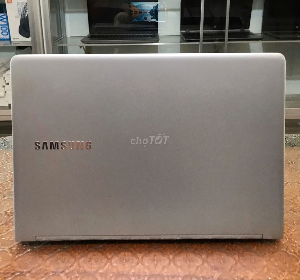 Samsung 900X3L i7-6500U 13.5 inch 8GB/128GB. Mua bán Laptop tại Huyện Nhà Bè Tp Hồ Chí Minh được đăng bởi Laptop Minh Tuấn hình 1