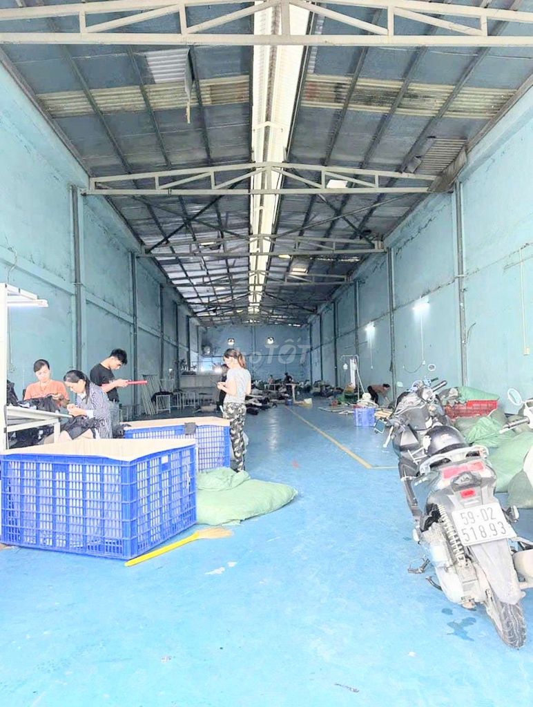 KHO -  XƯỞNG ( 500m2) QUỐC LỘ 1A.   BÌNH CHÁNH.