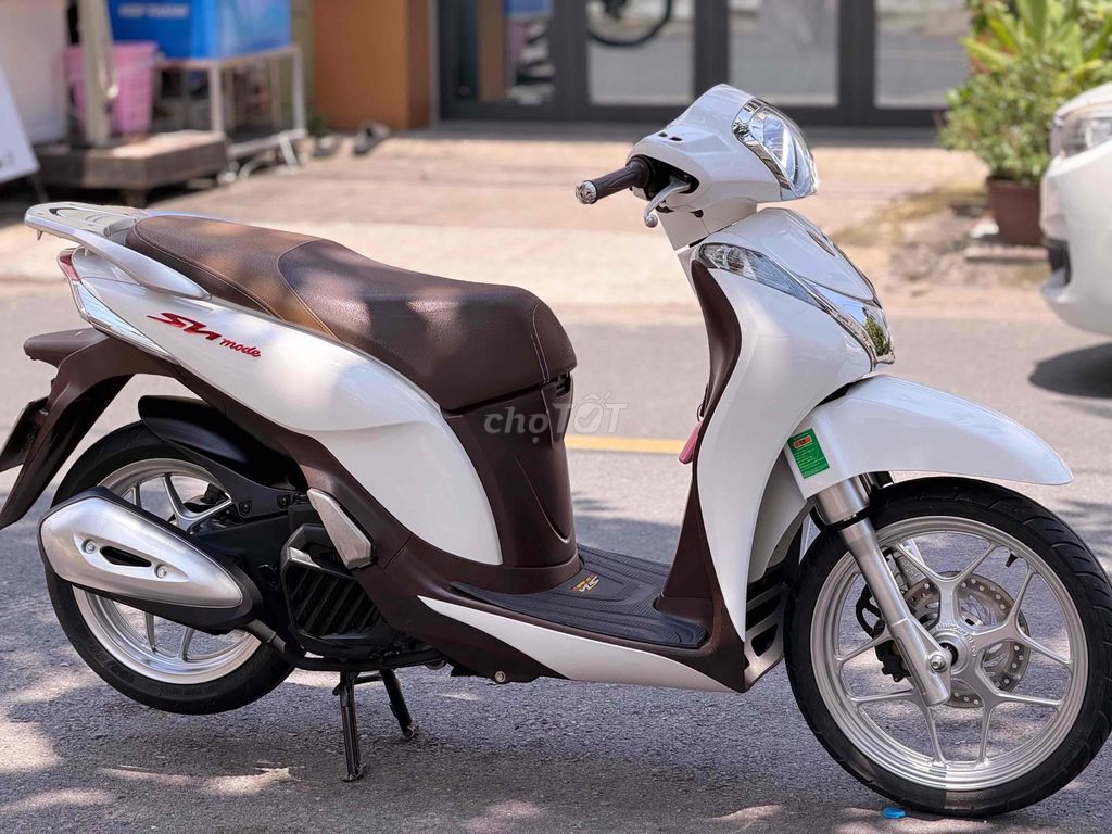 Белый смарт-замок Honda SH Mode 2017