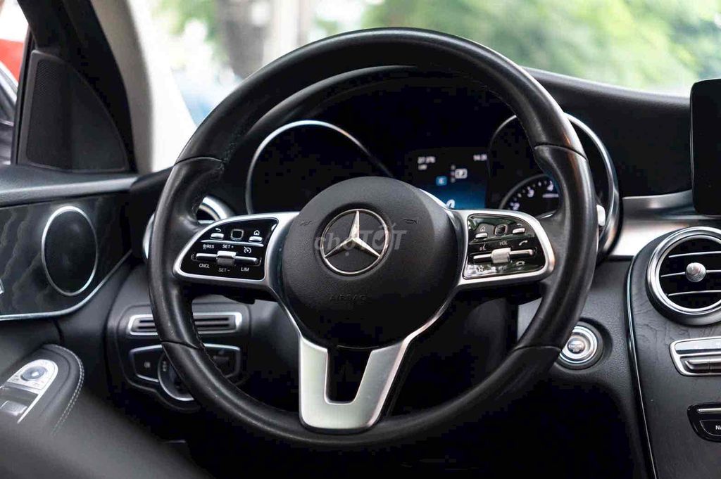 LONG ANH AUTO về Mercedes C200FL model 2019. Mua bán Ô tô tại Quận 7 Tp Hồ Chí Minh được đăng bởi LongAnh AuTo  hình 7