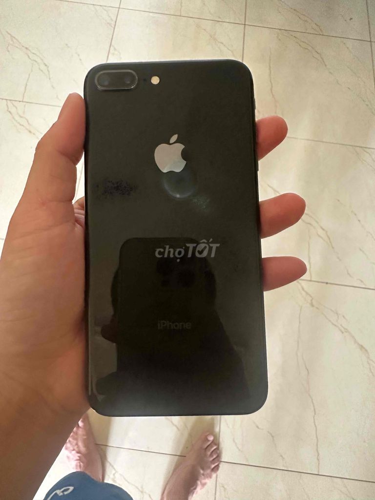 Apple iPhone 8 Plus 64GB Đen Đã sử dụng. Mua bán Điện thoại tại Thành phố Buôn Ma Thuột Đắk Lắk được đăng bởi Văn Chiến hình 1