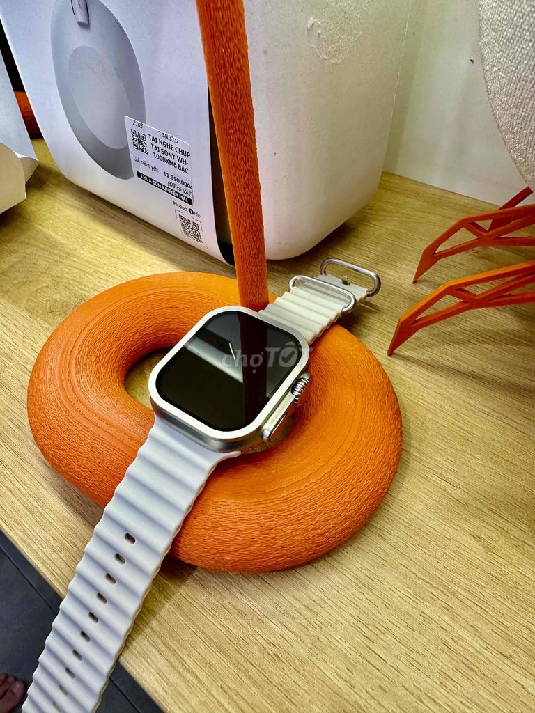Apple Watch Ultra 2 Titan 49mm Trắng Đã sử dụng. Mua bán Thiết bị đeo thông minh tại Quận Thanh Khê Đà Nẵng được đăng bởi Bùi Trung Kiều hình 1