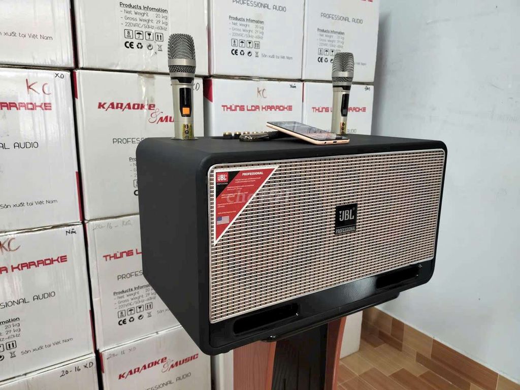 Loa karaoke JBL Đen . Mua bán Tivi, Âm thanh tại Quận 7 Tp Hồ Chí Minh được đăng bởi Quân Lê hình 1