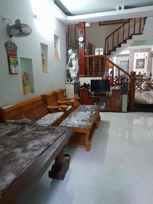 Bán nhà 3 Tầng Mt Nguyễn Giản Thanh 96m2 _ Đoạn đầu đẹp. Mua bán nhà ở tại Quận Thanh Khê Đà Nẵng được đăng bởi Võ Thanh Bình