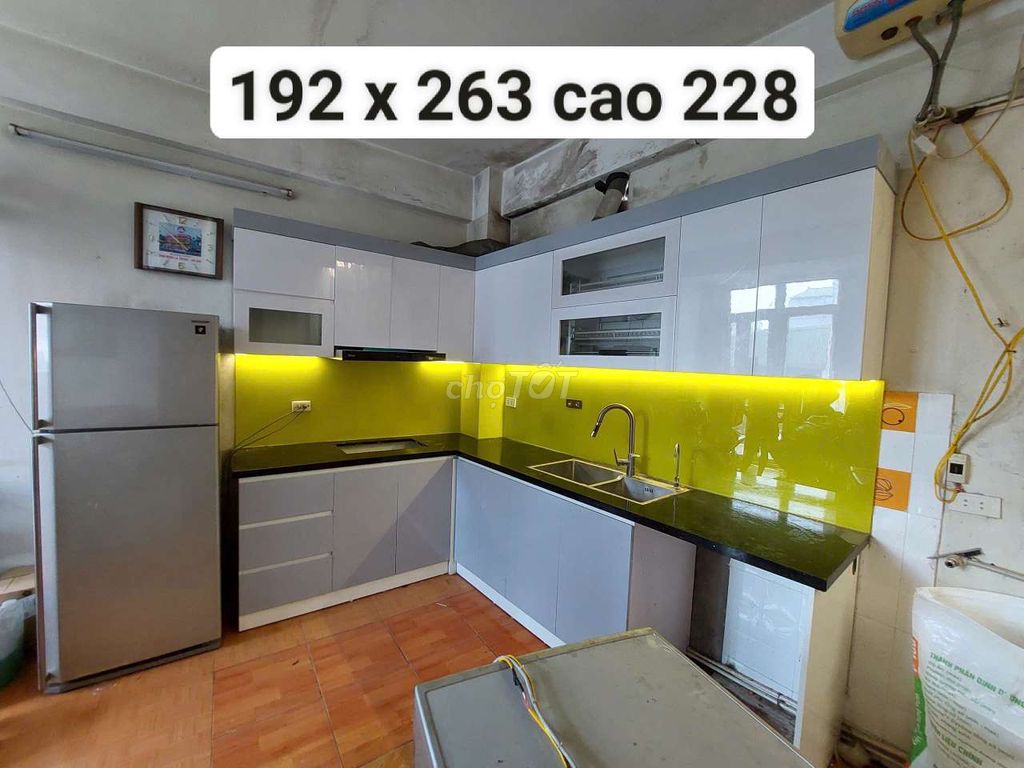 Tủ bếp chữ L gỗ MDF chống nước. Mua bán Tủ, kệ gia đình tại Quận Hà Đông Hà Nội được đăng bởi Vũ văn khương hình 1