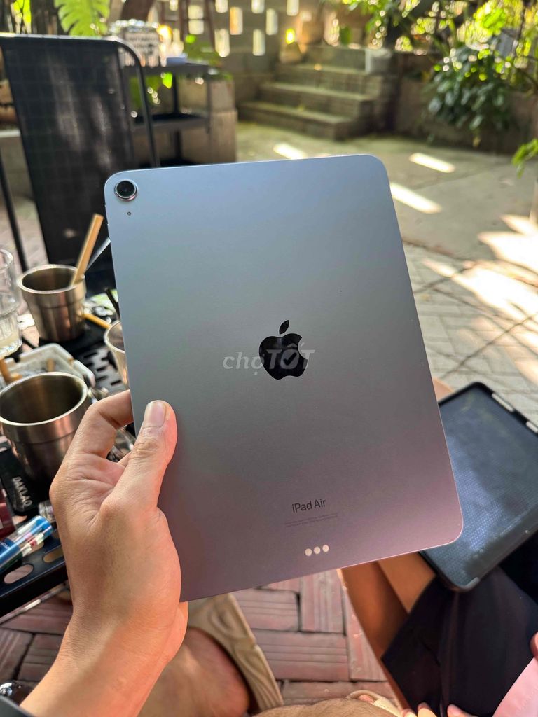 Apple iPad Air M1 64GB. Mua bán Máy tính bảng tại Thành phố Vĩnh Long Vĩnh Long được đăng bởi Anh Duy Đào Lê hình 1