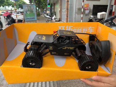 Đồ chơi xe địa hình cho bé. Mua bán Mẹ và bé tại Quận Long Biên Hà Nội được đăng bởi tổng kho gia dụng 