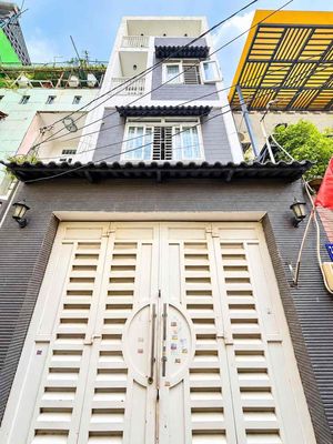 Townhouse 46 m² · 4 bed · Đường Quang Trung