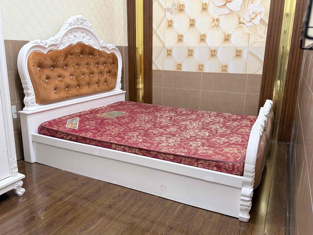 Giường ngủ gỗ Tân cổ điển. Mua bán Giường, chăn ga gối nệm tại Thành phố Sóc Trăng Sóc Trăng được đăng bởi Hoàng vũ hình 1