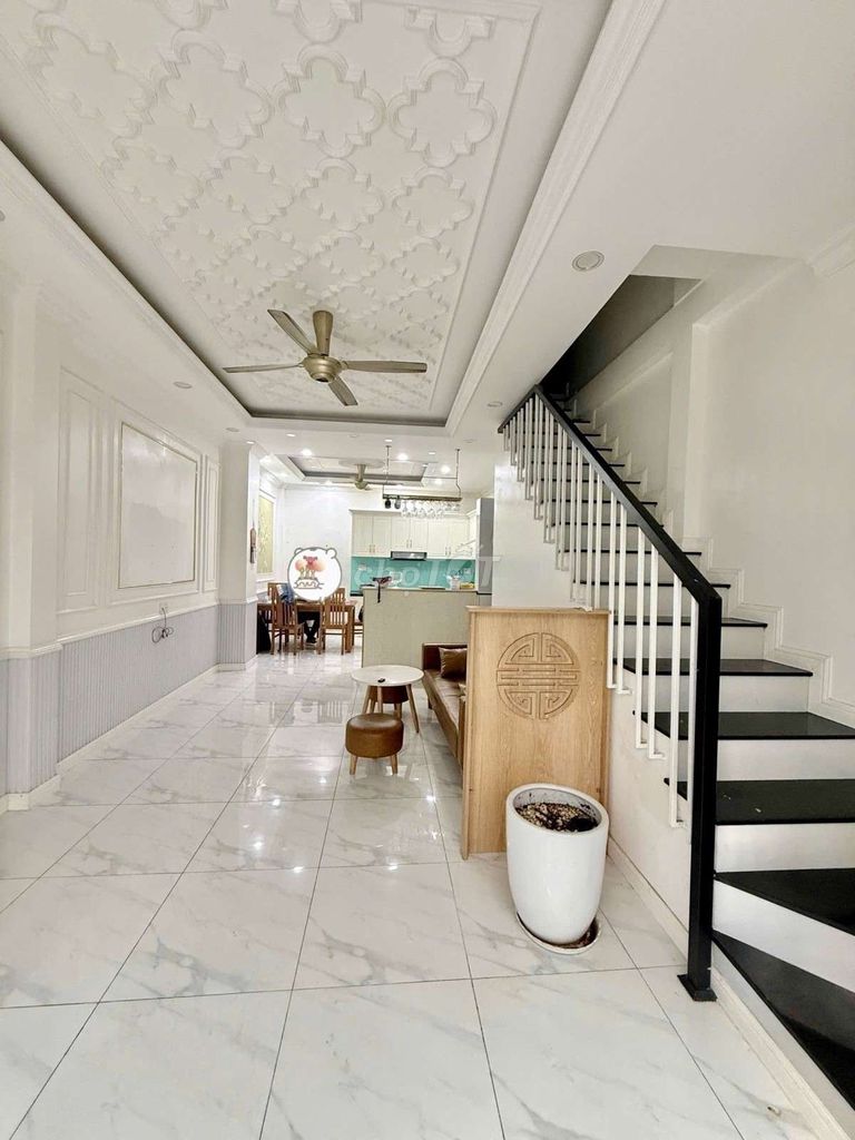 Nhà đẹp tân phú 86m2 SHR giá chỉ 5.x Tỷ