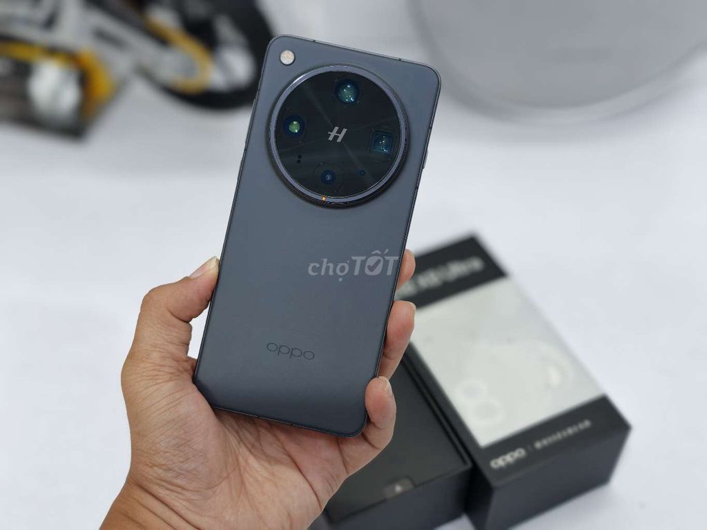 Oppo Find X8 Ultra Đen Ram 16.512GB. Mua bán Điện thoại tại Quận Ninh Kiều Cần Thơ được đăng bởi Lê Khang hình 1