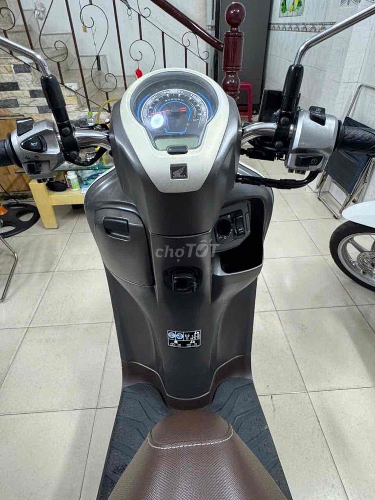 Scoopy 2024 Trắng Xe Nhập indo. Mua bán Xe máy tại Quận 11 Tp Hồ Chí Minh được đăng bởi Huy Huy hình 3