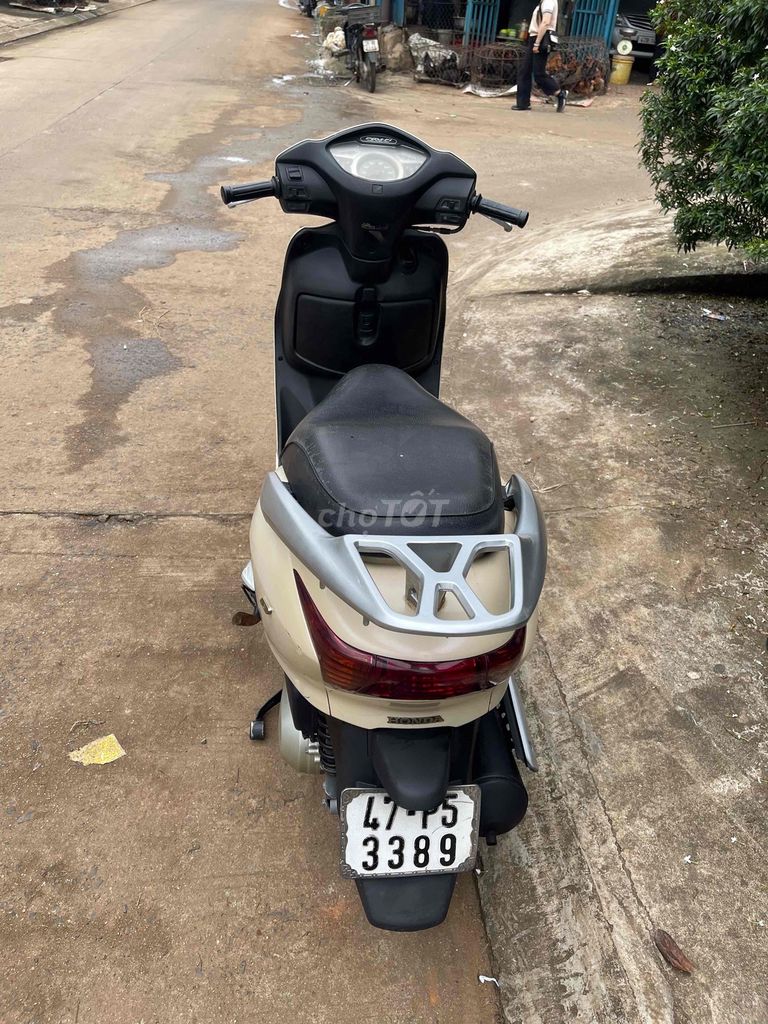 bán honda lead phun xăng điện tử, máy êm mạnh. Mua bán Xe máy tại Thành phố Buôn Ma Thuột Đắk Lắk được đăng bởi nguyễn đức biên hình 4