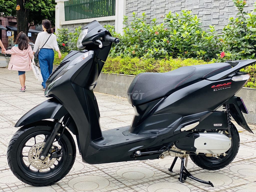 HONDA LEAD 125 ĐÈN LED ĐEN NHÁM 2024 LƯỚT. Mua bán Xe máy tại Quận Cầu Giấy Hà Nội được đăng bởi Đạt Bùi hình 4