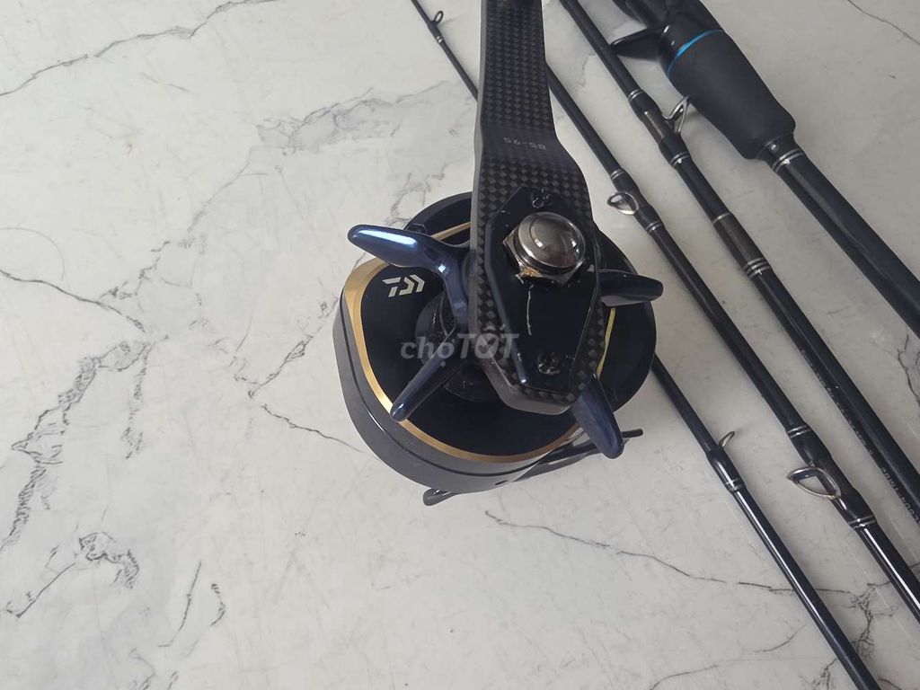 Bộ cần câu Daiwa Saltiga rất mới. Mua bán Đồ thể thao, Dã ngoại tại Huyện An Dương Hải Phòng được đăng bởi Hồng Sơn hình 1