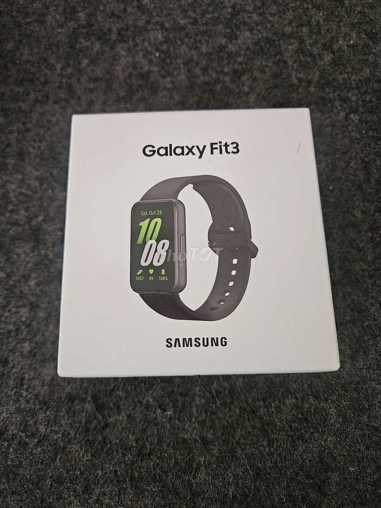 Đồng hồ Samsung Galaxy Fit3 Đen new seal. Mua bán Thiết bị đeo thông minh tại Thành phố Dĩ An Bình Dương được đăng bởi Quang Trương hình 1