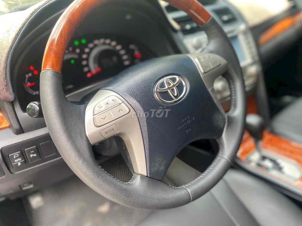 Camry 3.5Q 2008 Full Options nguyên rin. Mua bán Ô tô tại Thành phố Thủ Dầu Một Bình Dương được đăng bởi  Trung Tin Used Car hình 14