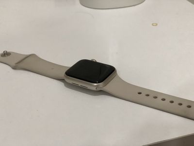 APPLE WATCH SE 2023 LTE 44mm. Mua bán Thiết bị đeo thông minh tại Quận 10 Tp Hồ Chí Minh được đăng bởi Lê Đắc Thắng