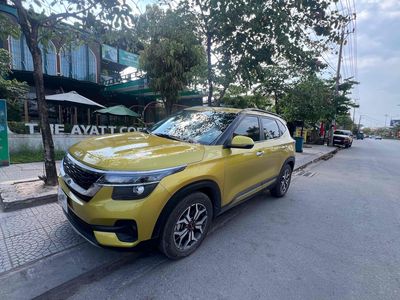 Kia Seltos 2021 Luxury 1.4 AT - 15000 km