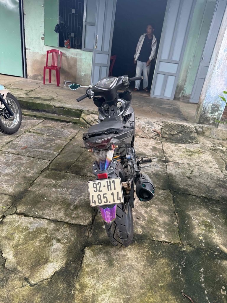 nhà dư xe nên bán con exiter cho bạn nào cần. Mua bán Xe máy tại Huyện Duy Xuyên Quảng Nam được đăng bởi Nam râu lend hình 3