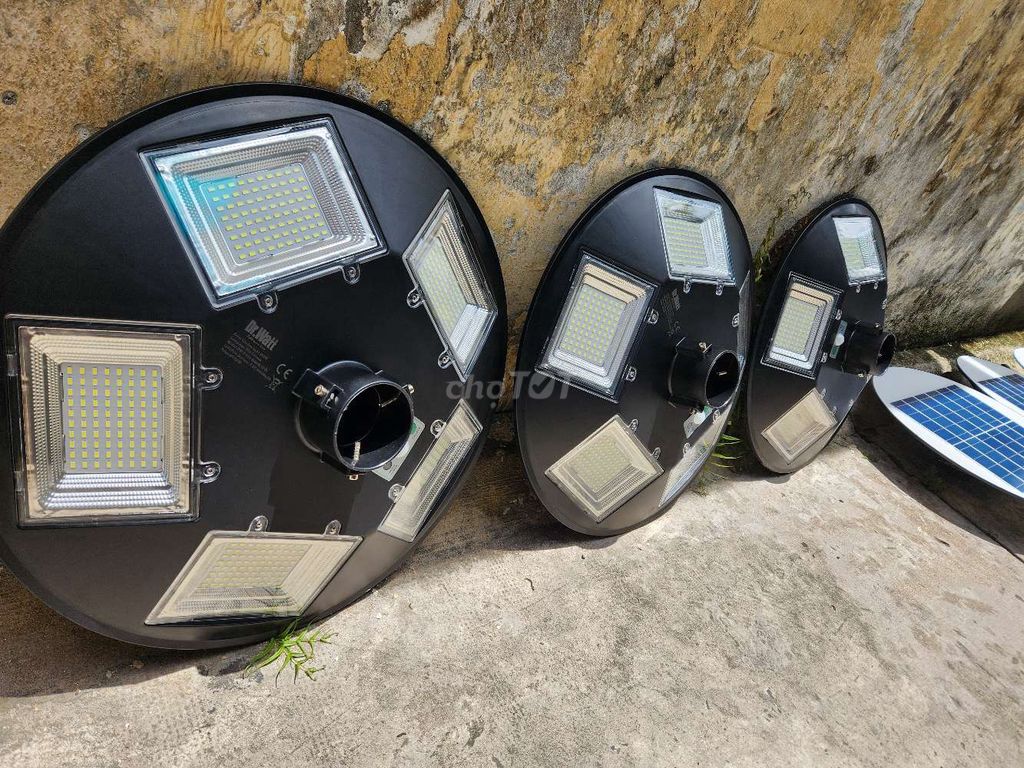 Đèn đường năng lượng UFO 250W Đen tự động. Mua bán Đèn tại Quận Ninh Kiều Cần Thơ được đăng bởi Gia Thịnh hình 1