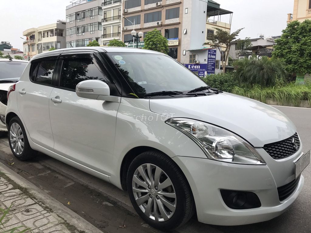 Suzuki Swift 1.4 sx 2016 đk 2017 chạy 3,6 vạn đẹp
