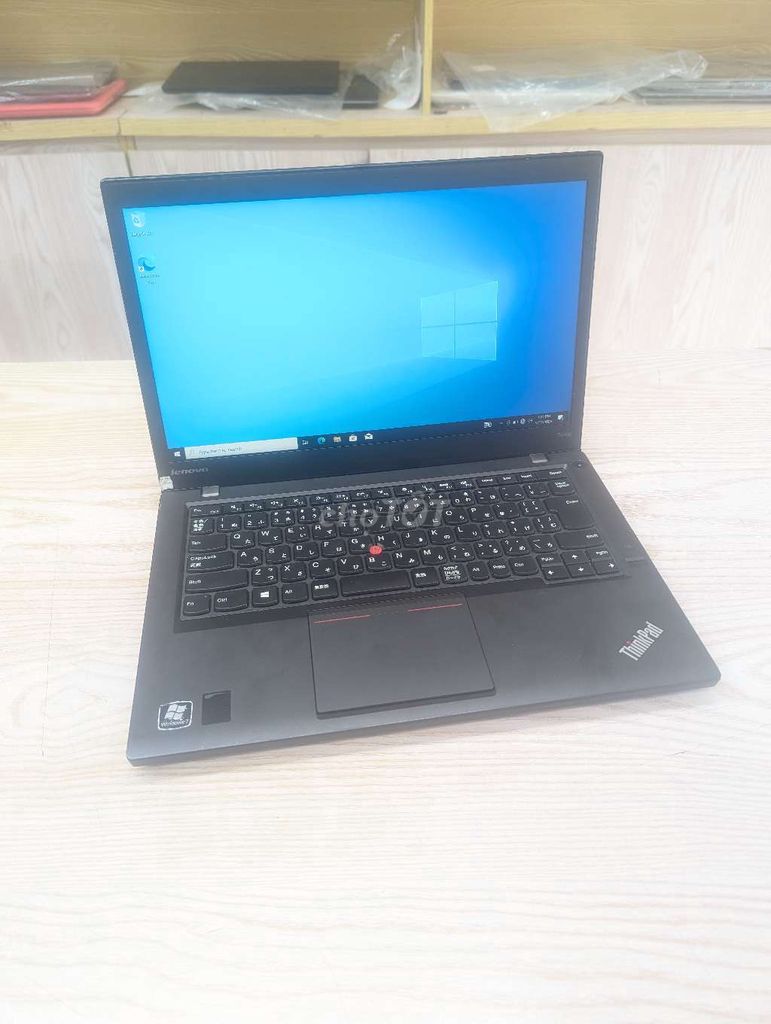 Lenovo ThinkPad T440s i5-4210U 14 inch 8GB/256GB. Mua bán Laptop tại Quận Hà Đông Hà Nội được đăng bởi Laptops Flash hình 1