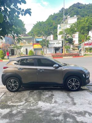 Hyundai Kona 2020 Tiêu chuẩn 26000 km Nâu