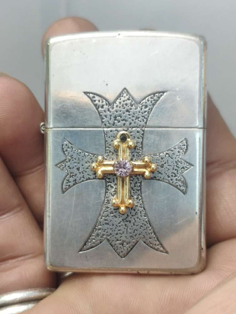 zippo la mã XVI