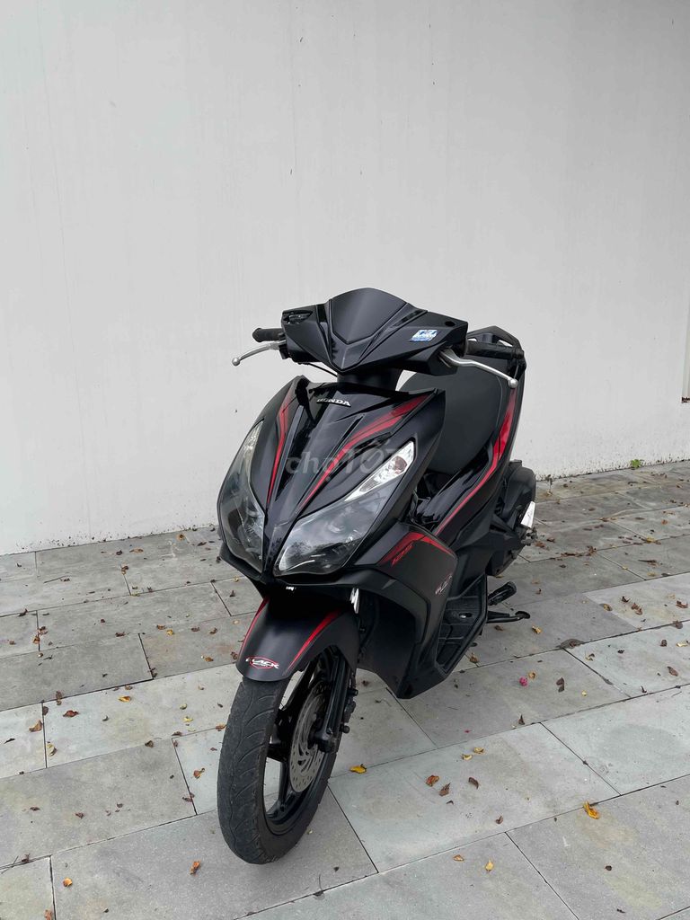 Honda Air Blade 2015 Đen đỏ. Mua bán Xe máy tại Quận Cẩm Lệ Đà Nẵng được đăng bởi Quá hình 5